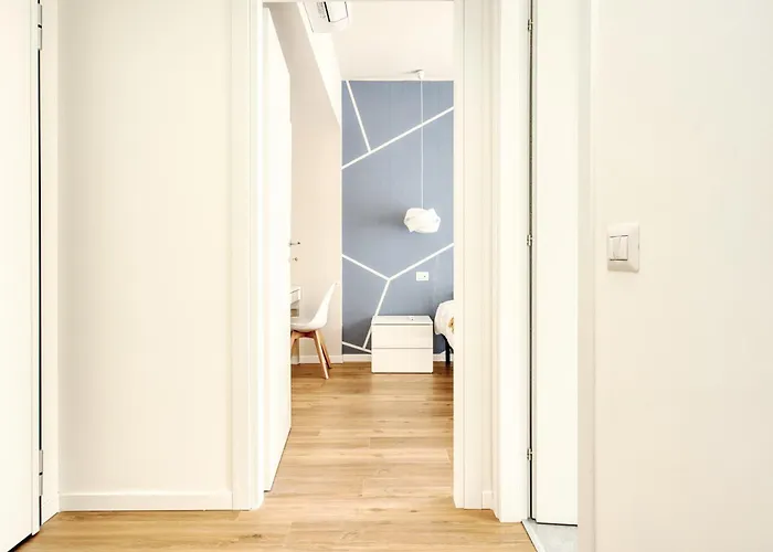 Daire Hostmate - - Imperia's Prism - Romolo Iulm *