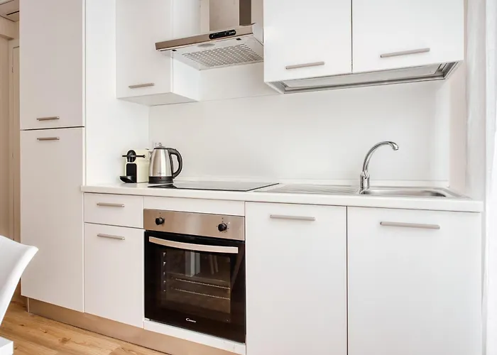 Daire Hostmate - - Imperia's Prism - Romolo Iulm *