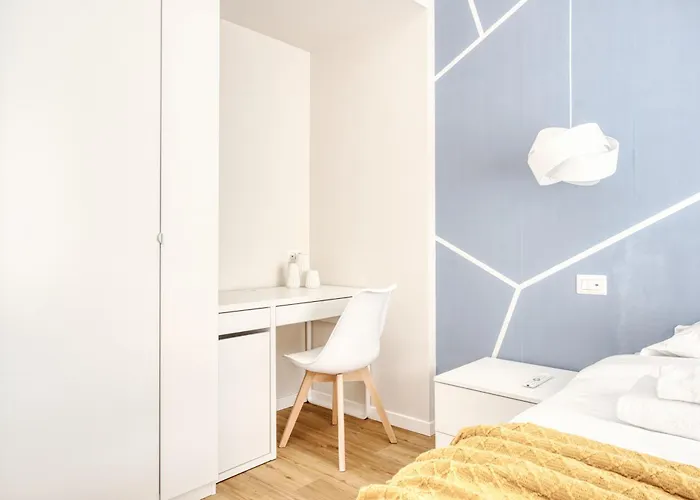 Hostmate - - Imperia's Prism - Romolo Iulm Daire