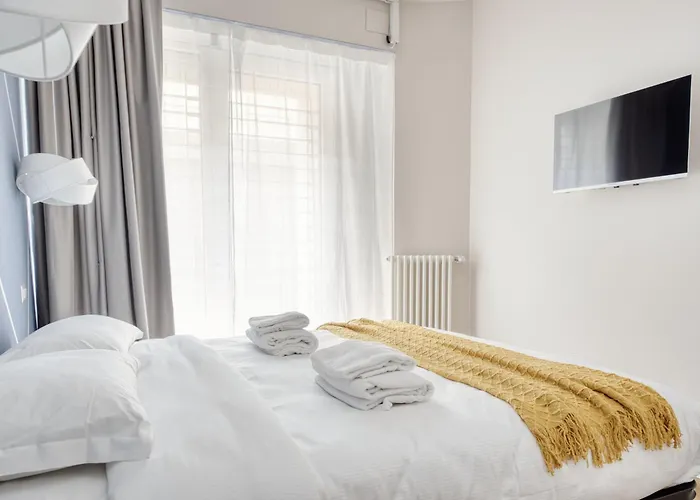 Daire Hostmate - - Imperia's Prism - Romolo Iulm *